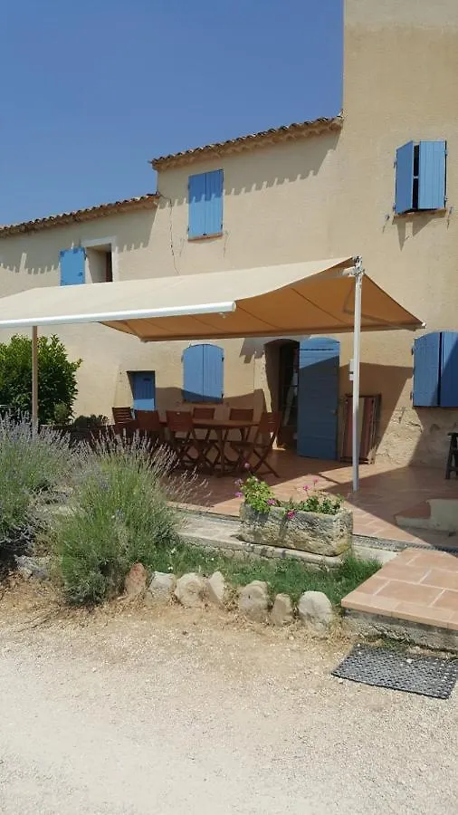 Villa Domaine de la Marie dans le Luberon à Peypin-d'Aigues 0*,  France