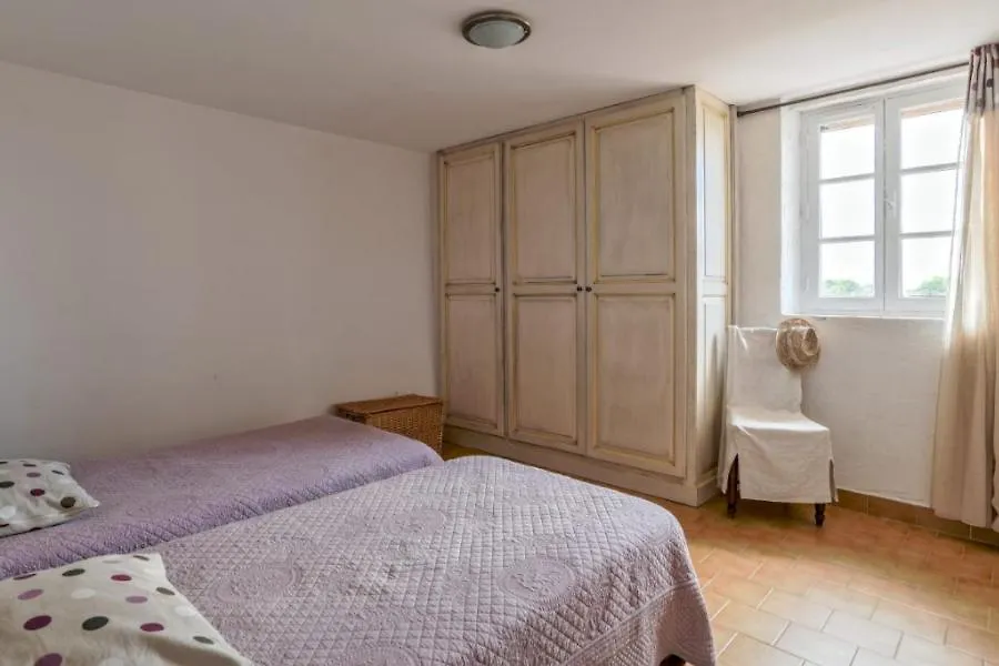 Villa Domaine de la Marie dans le Luberon à Peypin-d'Aigues 0*,  France