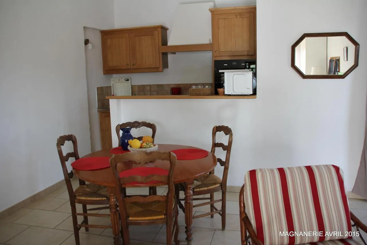 Villa Domaine de la Marie dans le Luberon à Peypin-d'Aigues