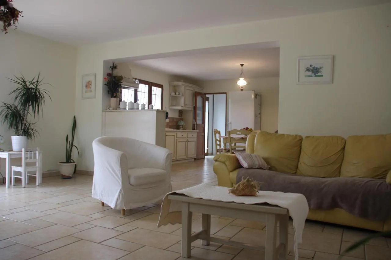 Villa Domaine de la Marie dans le Luberon à Peypin-d'Aigues