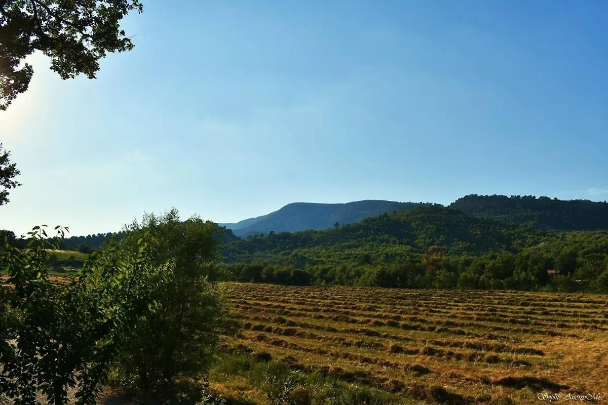 Villa Domaine de la Marie dans le Luberon à Peypin-d'Aigues France