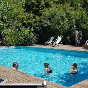 Les Cent Chênes Camping